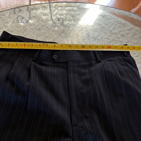 Emmanuel Ungaro 100% Wool Mens Suit Black Pinstripe 46L/38W Business Formal - Picture 11 of 16